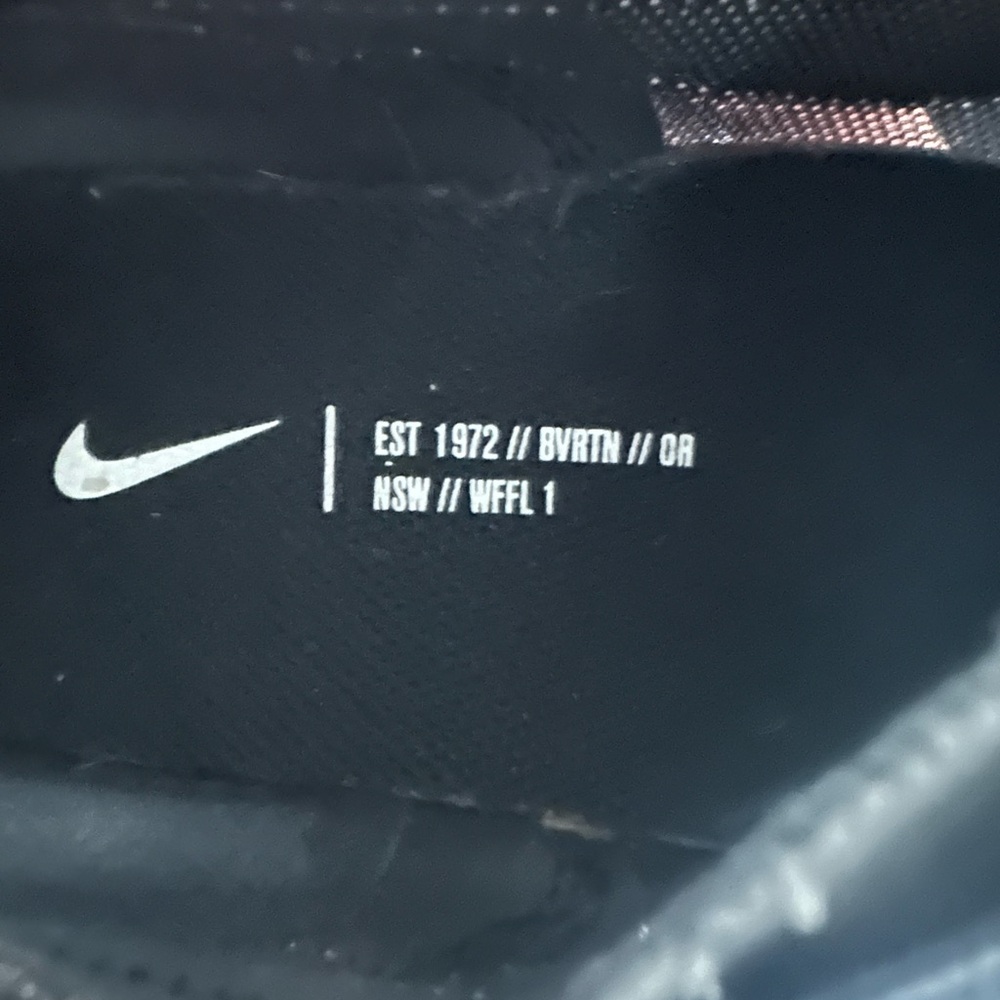 Women’s Nike Waffle Debut shoes - Picture 5 of 5
